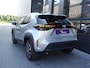 Toyota Yaris Cross 1.5 Hybrid Business Plus (Navi/Carplay,Panoramadak,Keyless,Camera,Elek.achterklep,Stoel/stuurverwarming,HUD)