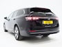 Volkswagen Passat Variant 1.5 eHybrid Elegance | 5 Jaar Garantie | Panoramadak | Leder | Trekhaak | Harman/Kardon | HUD | 360 | Sfeerlicht | Keyless