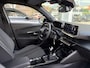 Peugeot 2008 1.2T 100pk Allure | Facelift model | Parkeersensoren voor + achter | Apple Carplay/Android Auto | Climate Control | Lichtmetalen velgen