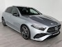 Mercedes-Benz A-klasse 180 Business Solution AMG | Panoramadak | Widescreen | Sfeerverlichting | Achteruitrijcamera | Stoelverwarming |