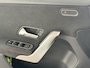 Mercedes-Benz A-klasse 180 Business Solution AMG | Panoramadak | Widescreen | Sfeerverlichting | Achteruitrijcamera | Stoelverwarming |