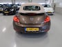 Volkswagen Beetle Cabriolet 1.2 TSI 70's Edition Leer Airco-ECC Navigatie Xenon Sportvelgen 18 inch Disc Elektrische kap Cruisecontrol Boekjes aanwezig