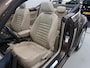 Volkswagen Beetle Cabriolet 1.2 TSI 70's Edition Leer Airco-ECC Navigatie Xenon Sportvelgen 18 inch Disc Elektrische kap Cruisecontrol Boekjes aanwezig