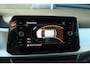 Volkswagen T-Roc 1.5 TSI 150pk DSG Life | Apple CarPlay/Android Auto | Adaptive Cruise | Park Assist