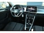 Volkswagen T-Roc 1.5 TSI 150pk DSG Life | Apple CarPlay/Android Auto | Adaptive Cruise | Park Assist