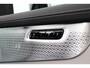 Volvo XC90 T8 Plug-in hybrid Ultra Black Edition | ACC | Luchtvering | Trekhaak | Panoramadak | Bowers&Wilkins | 360° Camera | Massage | Head-Up