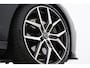 Volvo V60 T8 Plug-in hybrid Ultimate Dark | HEICO Sportuitlaat | 20 Inch Polestar | Panoramadak | Head-Up | 360° Camera