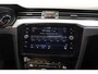 Volkswagen Passat VARIANT 1.4 TSI PHEV GTE Business Aut. [ Comfortstoelen Trekhaak Apple/Android ]