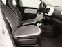 Renault Twingo Z.E. R80 Collection | Climate Control | Met leder bekleed stuurwiel | Pack Look Exterieur 'Jaune Mango' | Digitale radio DAB+ | Bluetooth® handsfree telefoonbediening