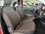Fiat 500 RED 24 kWh Achteruitrijcamera - Apple carplay - Navigatie - Parkeersensor achter - Draadloze telefoonoplader - Airco - Bluetooth - Cruise control - Keyless start - Radio - Stuur multifunctioneel - Elektrische ramen - Led verlichting - Licht metalen velgen 16 inch