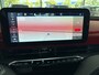 Fiat 500 RED 24 kWh Achteruitrijcamera - Apple carplay - Navigatie - Parkeersensor achter - Draadloze telefoonoplader - Airco - Bluetooth - Cruise control - Keyless start - Radio - Stuur multifunctioneel - Elektrische ramen - Led verlichting - Licht metalen velgen 16 inch