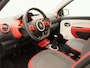 Renault Twingo 1.0 SCe Collection | Airco | Pack Storage Expression | Privacy glass zijruiten achter en achterruit | Pack Look Interieur 'Rouge' | Lederen stuurwiel | Pack Look Exterieur 'Rouge' |