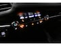 Mazda 3 2.0 e-SkyActiv-X M Hybrid 180 Luxury / Orig. Nederlands / Elektr. verstelbare voorstoel met memory / BOSE Audio / Apple Carplay - Android Auto / HUD / Stoelverwarming / Achteruitrijcamera / Cruise control / Dodehoekdetectie / Black Optic / 18'' LMV / Navigatie