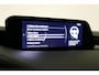 Mazda 3 2.0 e-SkyActiv-X M Hybrid 180 Luxury / Orig. Nederlands / Elektr. verstelbare voorstoel met memory / BOSE Audio / Apple Carplay - Android Auto / HUD / Stoelverwarming / Achteruitrijcamera / Cruise control / Dodehoekdetectie / Black Optic / 18'' LMV / Navigatie
