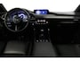 Mazda 3 2.0 e-SkyActiv-X M Hybrid 180 Luxury / Orig. Nederlands / Elektr. verstelbare voorstoel met memory / BOSE Audio / Apple Carplay - Android Auto / HUD / Stoelverwarming / Achteruitrijcamera / Cruise control / Dodehoekdetectie / Black Optic / 18'' LMV / Navigatie
