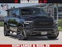 Dodge Ram LIMITED HULK | 5.7 V8 402PK HEMI | RAM VOL | HUD | LUCHTVERING | PANO | MWK KLEP | DC | 5 PERS | CREW CAB | DUBBELE CABINE | GRIJS KENTEKEN | MEEST COMFORTABELE BEDRIJFSAUTO | | De specialist in Amerikaanse pick‑ups in Nederland en Europa.