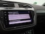 Volkswagen Tiguan 1.5 TSI ACT R-line Highline 150PK DSG R-Line, Panoramadak, Trekhaak, Dynaudio, Head-Up Display, DCC, 360gr. Camera, 20" LM Velgen, Keyless, Elektr. Achterklep, Voorruitverwarming