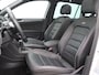 Volkswagen Tiguan 1.5 TSI ACT R-line Highline 150PK DSG R-Line, Panoramadak, Trekhaak, Dynaudio, Head-Up Display, DCC, 360gr. Camera, 20" LM Velgen, Keyless, Elektr. Achterklep, Voorruitverwarming