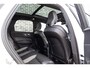 Volvo XC60 2.0 T8 Twin Engine AWD R-Design | Plug-in Hybrid (PHEV) | 360 Graden Camera | Trekhaak | Panoramadak | Navigatie | Apple Carplay | Android Auto | Harman Kardon Audio | Stoelverwarming voor en achter | Lichtmetalen Velgen 21 inch