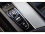 Volvo XC60 2.0 T8 Twin Engine AWD R-Design | Plug-in Hybrid (PHEV) | 360 Graden Camera | Trekhaak | Panoramadak | Navigatie | Apple Carplay | Android Auto | Harman Kardon Audio | Stoelverwarming voor en achter | Lichtmetalen Velgen 21 inch