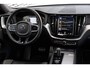 Volvo XC60 2.0 T8 Twin Engine AWD R-Design | Plug-in Hybrid (PHEV) | 360 Graden Camera | Trekhaak | Panoramadak | Navigatie | Apple Carplay | Android Auto | Harman Kardon Audio | Stoelverwarming voor en achter | Lichtmetalen Velgen 21 inch