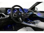 BMW X5 xDrive50e M Sport / M Bodykit / Achterasbesturing / Panoramadak / Elektr. verstelbare voorstoelen + memory / Softclose / Luchtvering / Elektr. wegklapbare trekhaak / HUD Professional / Harman Kardon Surround Sound / 22'' LMV / Ambienteverlichting / Stoelverwarming V+ A / Achteruitrijcamera / Shadow Line