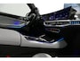 BMW X5 xDrive50e M Sport / M Bodykit / Achterasbesturing / Panoramadak / Elektr. verstelbare voorstoelen + memory / Softclose / Luchtvering / Elektr. wegklapbare trekhaak / HUD Professional / Harman Kardon Surround Sound / 22'' LMV / Ambienteverlichting / Stoelverwarming V+ A / Achteruitrijcamera / Shadow Line