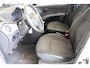 Hyundai i10 1.1 i-Drive Cool Goed onderhouden, mooi navigatie scherm.