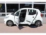 Hyundai i10 1.1 i-Drive Cool Goed onderhouden, mooi navigatie scherm.