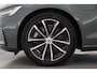 Volvo V60 2.0 T6 Plug-in hybrid AWD Plus Dark | Forest Lake | Pano | Head-Up | Harman Kardon | 360cam | Pilot Assist | Stoel-Stuurverw.