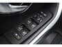 Volvo V40 2.0 T4 R-Design | 190PK | Leer | Panorama-dak | Trekhaak | Camera | Stoelverwarming |