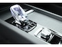 Volvo XC60 2.0 T6 350PK Plug-in hybrid AWD Plus Black Edition | MY26 Facelift | Rijklaar | Panorama-dak | 360Cam | Stoel- Stuurverw. | Memory | Harman Kardon | CarPlay | 21''