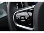 Volvo XC60 2.0 T6 Plug-in hybrid AWD Ultra Black Edition | Pano | Trekhaak | 360 cam | Head up | B&W audio | ACC | Blis | Stoel & Stuur verw. |