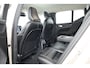 Volvo XC40 1.5 T5 Plug-in hybrid Plus Bright | Leer | ACC | Blis | 20' | H&K Audio | Memory stoelen | Achteruitrijcamera |