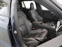 Volvo V60 2.0 B3 R-Design | 360 Camera | Harmand/ Kardon | Memory stoelen | HUD | Stoelverwarming | Panoramdak | Dodehoekdetectie |