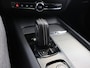 Volvo V60 2.0 B3 R-Design | 360 Camera | Harmand/ Kardon | Memory stoelen | HUD | Stoelverwarming | Panoramdak | Dodehoekdetectie |