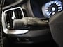 Volvo V60 2.0 B3 R-Design | 360 Camera | Harmand/ Kardon | Memory stoelen | HUD | Stoelverwarming | Panoramdak | Dodehoekdetectie |