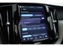 Volvo XC60 2.0 T8 Plug-in hybrid AWD Ultimate Dark | SOH 99,9% | Trekhaak | Head-up | Sport Stoelen | 360 camera |