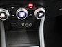 Renault Captur 1.0 TCe 90 Intens | ALL SEASONBANDEN | NAVIGATIE | ACHTERUITRIJ CAMERA |