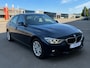 BMW 3-Serie 320i High Executive AUTOMAAT/CRUISE/LED/CLIMA/LMV/ORGNL