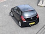 Hyundai i20 1.2i i-Motion Airco, afneembare trekhaak, electr ruiten, audio met stuur bediening.