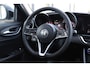 Alfa Romeo Giulia 2.0T VELOCE SQUADRA 330PK TREKHAAK PANO