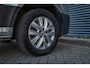 Volkswagen Crafter 35 2.0 TDI L3H2 DC 140PK Aut8 Trekhaak, Achteruitrijcamera, Navi, 17" LM Velgen, Voorruitverwarming, Adaptieve Cruise Control, Stoel-stuurverwarming, Houten Laadvloer