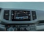 Volkswagen Crafter 35 2.0 TDI L3H2 DC 140PK Aut8 Trekhaak, Achteruitrijcamera, Navi, 17" LM Velgen, Voorruitverwarming, Adaptieve Cruise Control, Stoel-stuurverwarming, Houten Laadvloer