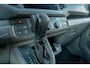 Volkswagen Crafter 35 2.0 TDI L3H2 DC 140PK Aut8 Trekhaak, Achteruitrijcamera, Navi, 17" LM Velgen, Voorruitverwarming, Adaptieve Cruise Control, Stoel-stuurverwarming, Houten Laadvloer