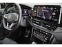 Volkswagen T-Roc 1.5 TSI 150pk DSG R-Line Black Style Panoramadak Trekhaak Camera Beats Keyless Stoelverwarming