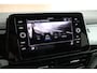 Volkswagen T-Roc 1.5 TSI 150pk DSG R-Line Black Style Panoramadak Trekhaak Camera Beats Keyless Stoelverwarming