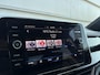 Volkswagen T-Roc 1.5 TSI 150pk DSG R-line Business | Trekhaak | IQ Light | Navigatie