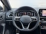 Volkswagen T-Roc 1.5 TSI 150pk DSG R-line Business | Trekhaak | IQ Light | Navigatie