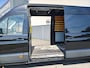 Volkswagen Crafter 35 2.0TDI 141PK Automaat L4H3 2X Schuifdeur Camera Apple Carplay Android Auto Cruise Control Navi Airco Pdc Betonplex Vloer Lat om Lat Betimmering Wandbeplating Euro 6 Origineel Nederlandse Bus